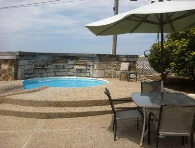 Quails Nest Inn and Suites hotel detail image 2