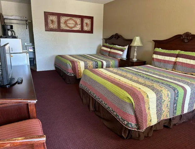 Sunset Inn and Suites hotel detail image 4