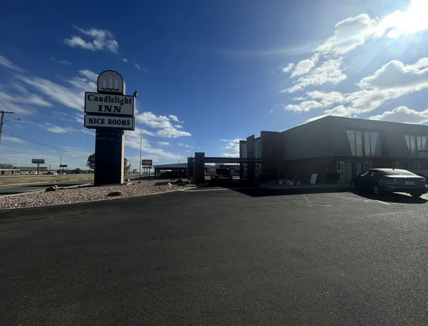 OYO Candlelight Inn hotel detail image 1