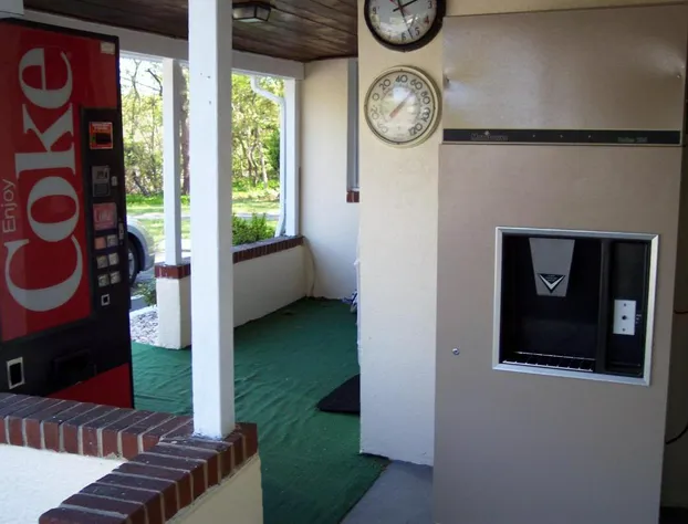 Shore Hills Motel hotel detail image 2