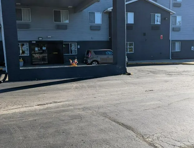 Quality Inn & Suites Delaware South hotel detail image 2