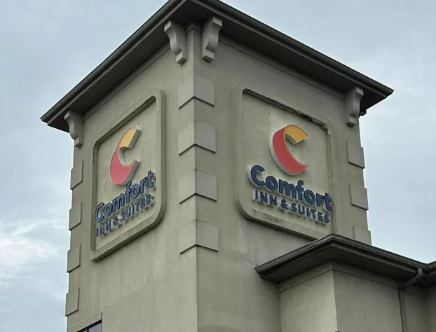 Comfort Inn & Suites West Chester - North Cincinnati hotel detail image 4