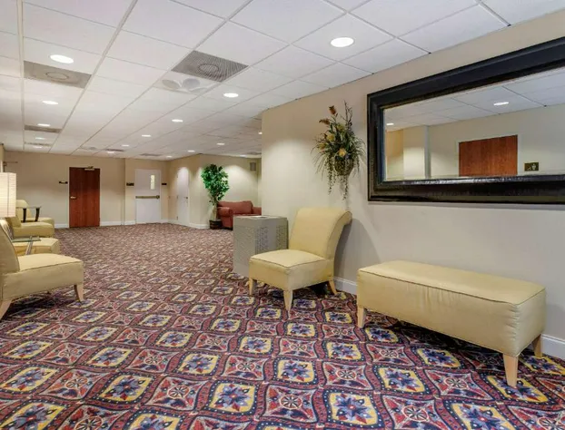 Comfort Inn & Suites Statesboro - University Area hotel detail image 3
