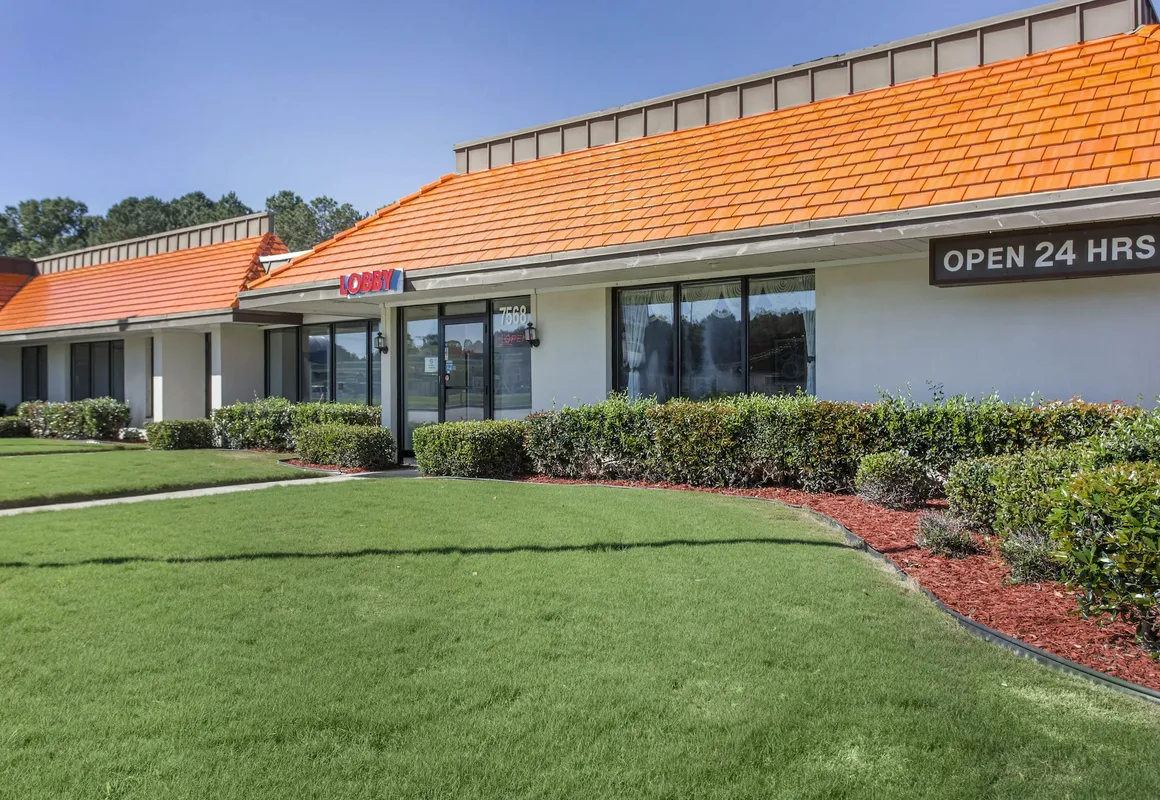 Super 8 by Wyndham Battleboro/Rocky Mount hotel hero