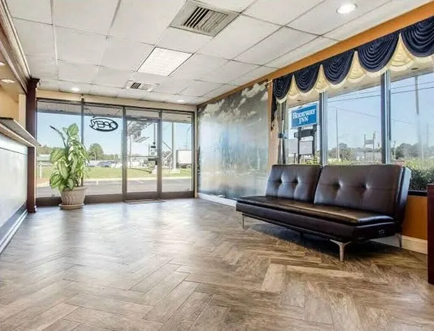 Super 8 by Wyndham Battleboro/Rocky Mount hotel detail image 2