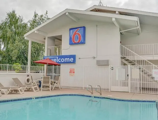 Motel 6 Portland, OR - Central hotel detail image 2