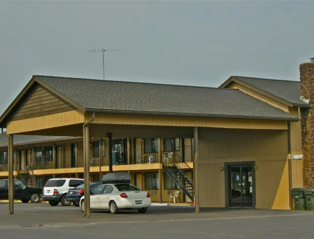 Red Lion Inn & Suites La Pine hotel detail image 2