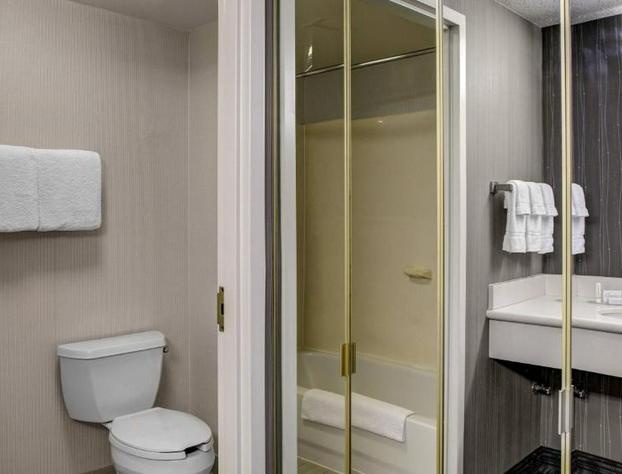 Courtyard by Marriott Cleveland Westlake hotel detail image 4
