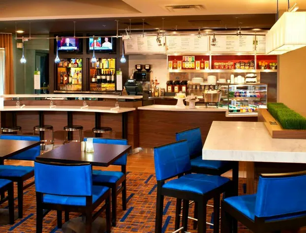 Courtyard by Marriott Cleveland Westlake hotel detail image 2