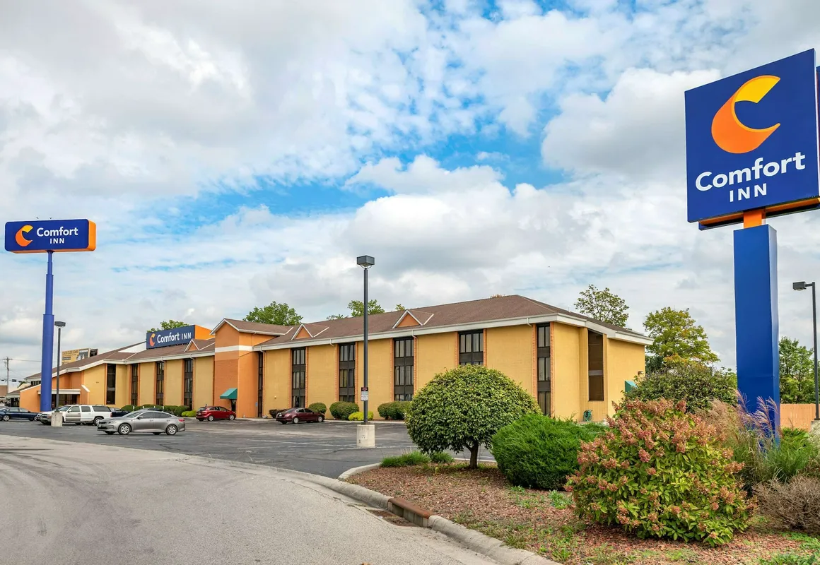 Comfort Inn Northeast hotel hero