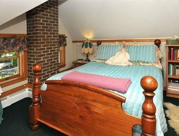 Victorian Loft B & B hotel detail image 3