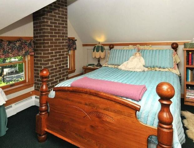 Victorian Loft B & B hotel detail image 4