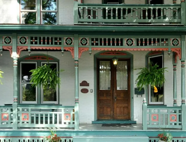 Victorian Loft B & B hotel detail image 3