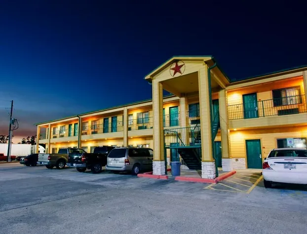 Scottish Inn & Suites hotel detail image 4