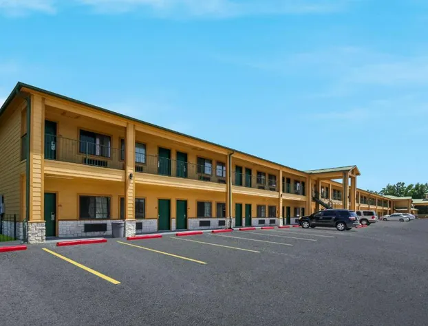 Scottish Inn & Suites hotel detail image 4
