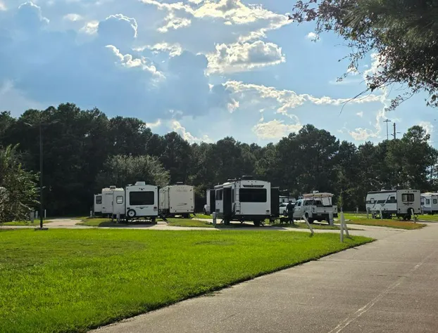 Winnie Inn & Suites hotel detail image 2