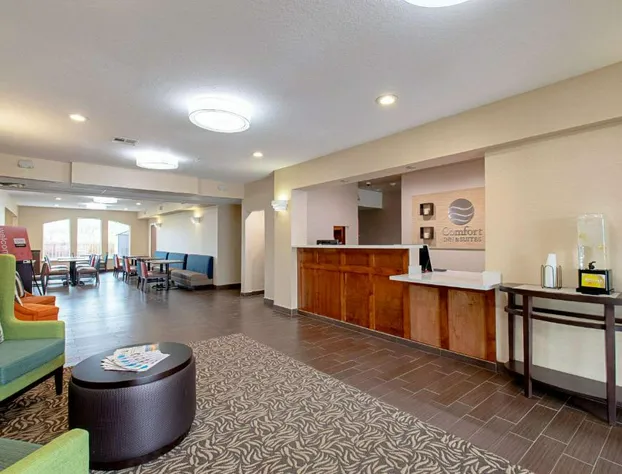 Comfort Inn and Suites Fredericksburg hotel detail image 4