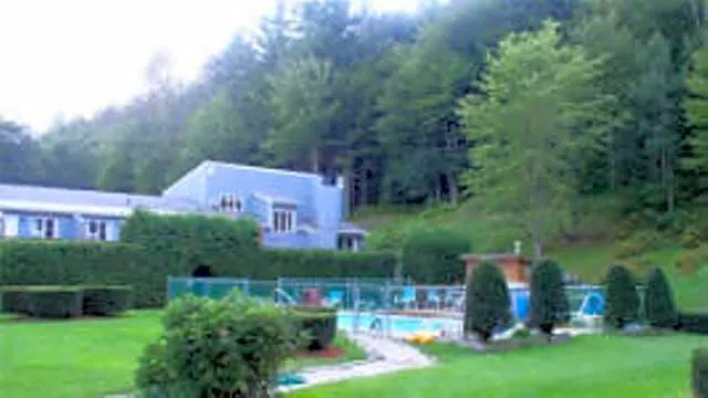 Val Roc Motel - Killington hotel hero