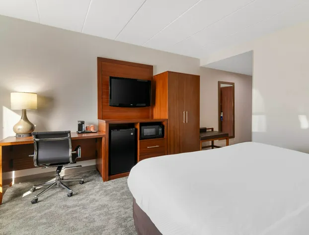 Comfort Inn Manchester Airport hotel detail image 4