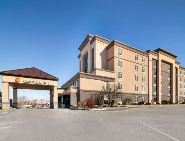 Comfort Inn Manchester Airport hotel detail image 1