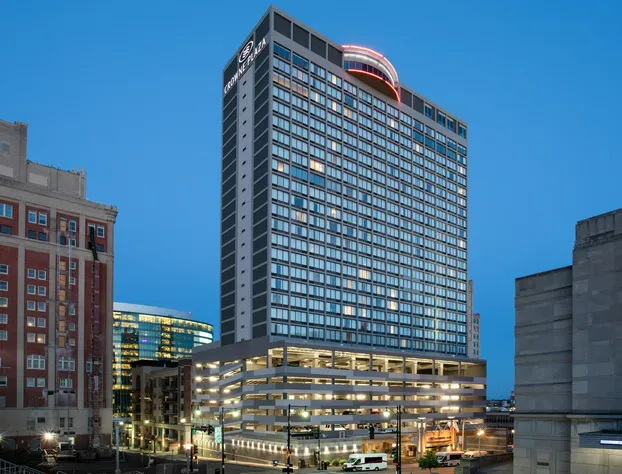 Crowne Plaza Kansas City Downtown by IHG hotel detail image 4