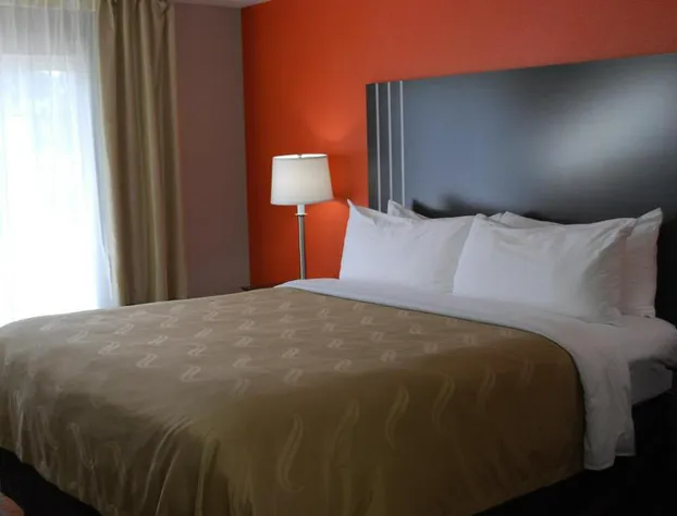 Quality Inn & Suites Fresno Northwest hotel detail image 4