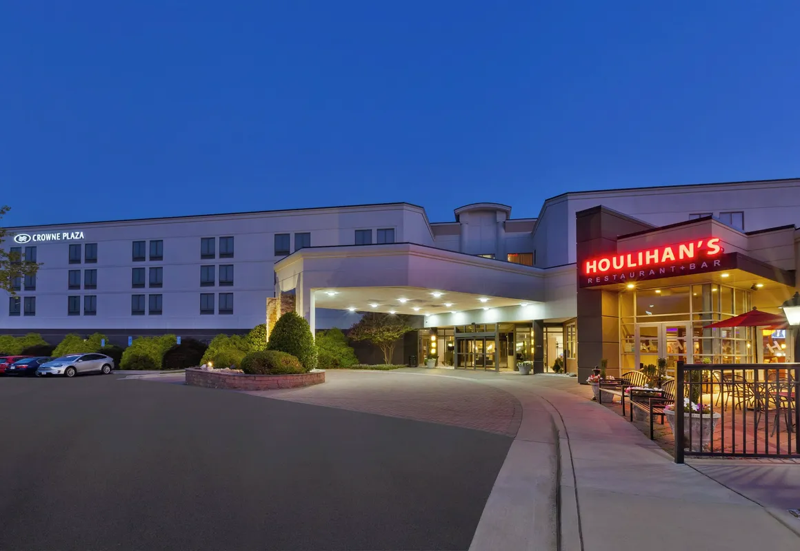 Crowne Plaza Dulles Airport by IHG hotel hero