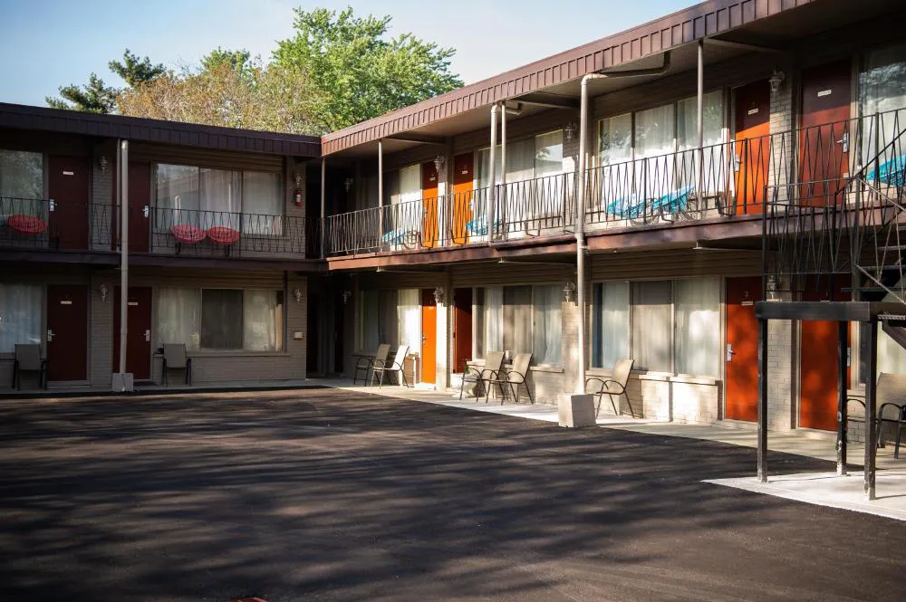 Advance Inn hotel hero