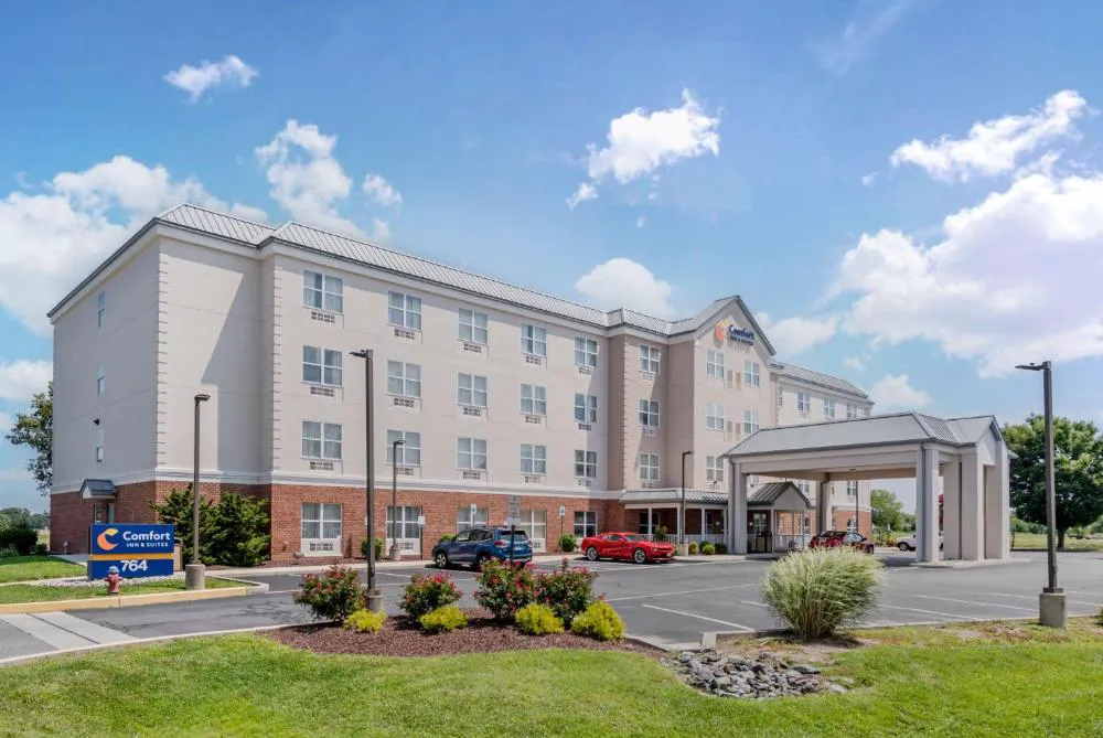 Comfort Inn & Suites Dover near Speedway hotel hero