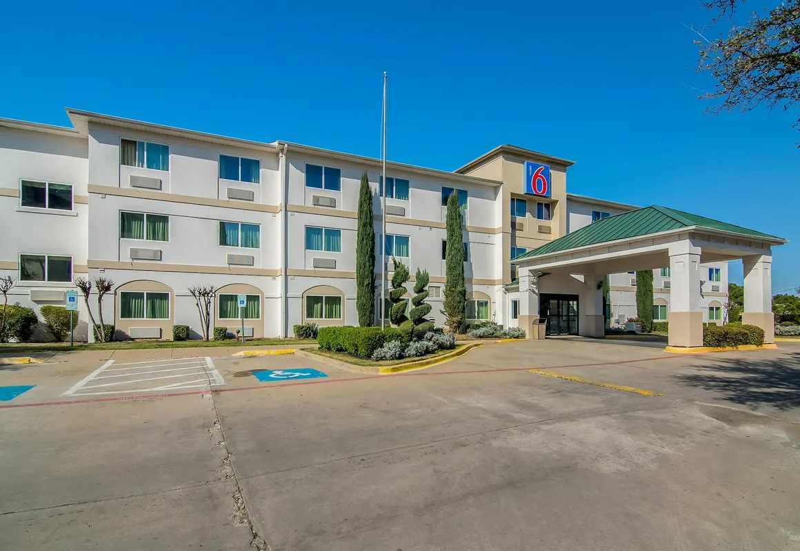 Motel 6 Dallas, TX - North - Richardson hotel hero