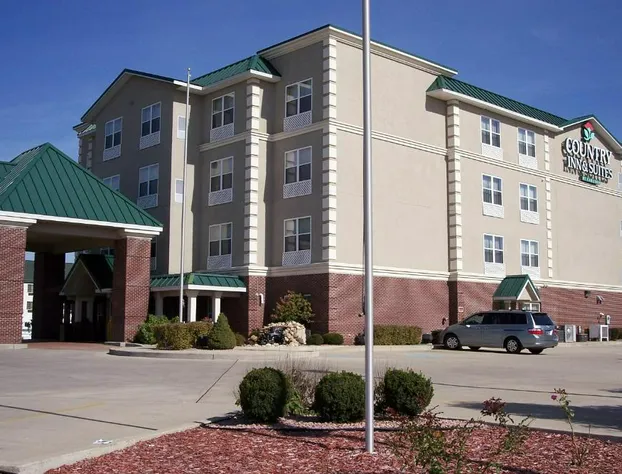 Country Inn & Suites by Radisson, Elkhart North hotel detail image 1