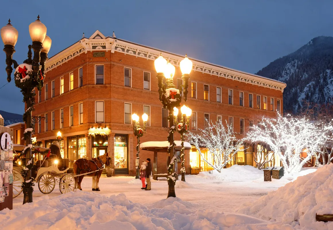 Independence Square Lodge by Frias hotel hero