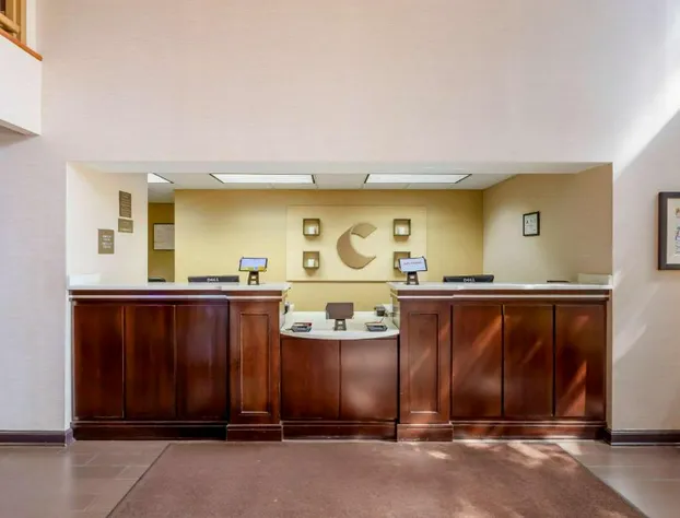 Comfort Suites Regency Park hotel detail image 4