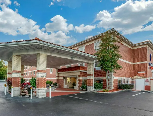 Comfort Suites Jacksonville Airport hotel detail image 1