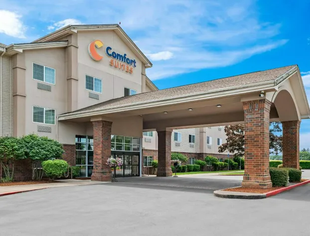 Comfort Suites Linn County hotel detail image 1