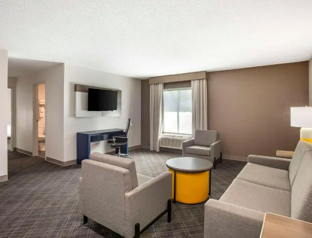 Comfort Suites Nashville Airport - BNA hotel detail image 1
