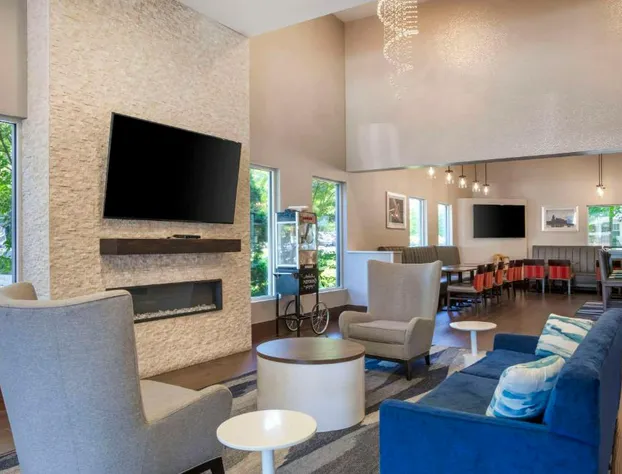 Comfort Suites Nashville Airport - BNA hotel detail image 2