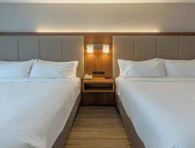 Holiday Inn Express And Suites Milwaukee Nw Park Place by IHG hotel detail image 4