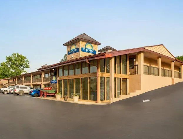 Days Inn by Wyndham Cartersville hotel detail image 1