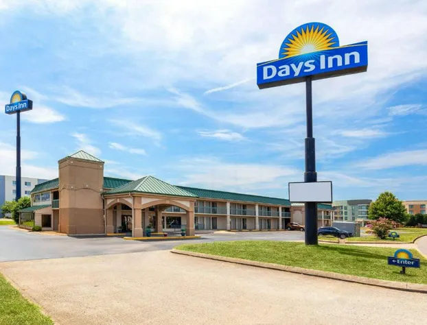 Days Inn by Wyndham Clarksville North hotel detail image 4