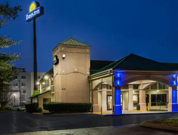 Days Inn by Wyndham Clarksville North hotel detail image 2