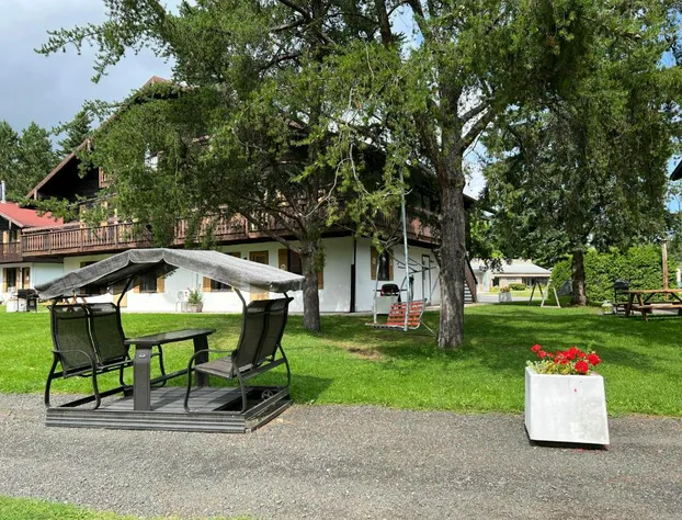 Chalets Montmorency Mont-Sainte-Anne hotel detail image 1