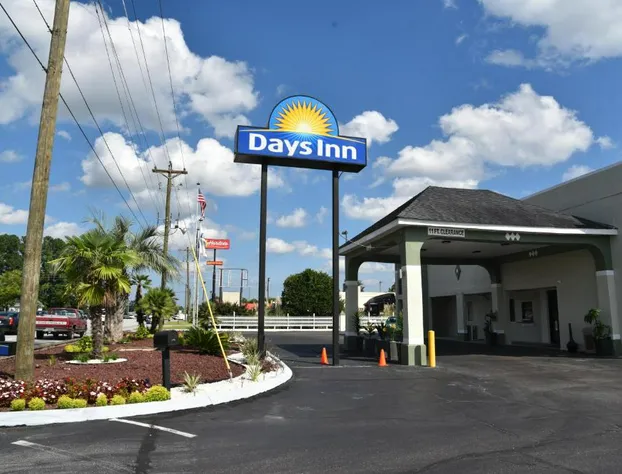 Days Inn by Wyndham Goose Creek hotel detail image 4