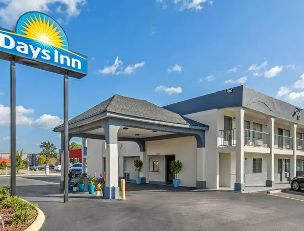 Days Inn by Wyndham Goose Creek hotel detail image 1