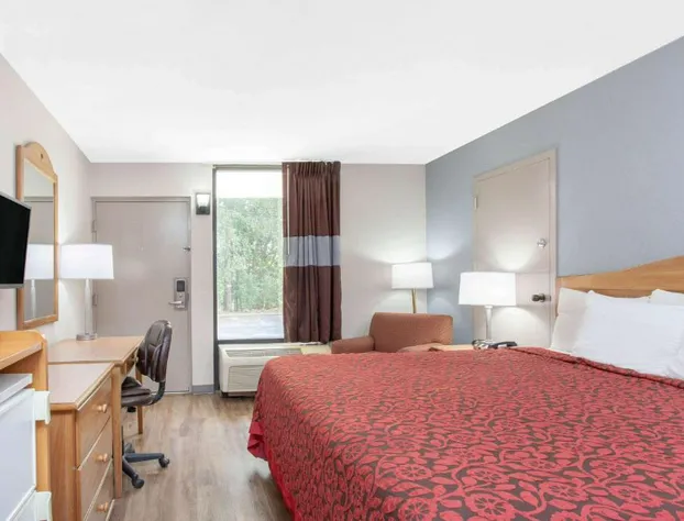 Days Inn by Wyndham Clinton / Laurens I-26 hotel detail image 2