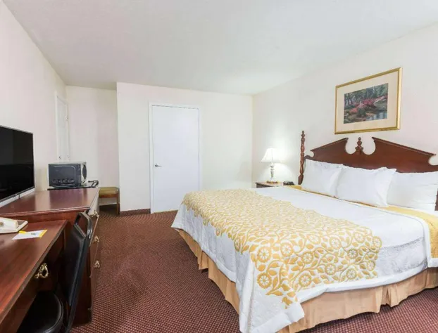 Days Inn by Wyndham Amherst hotel detail image 3