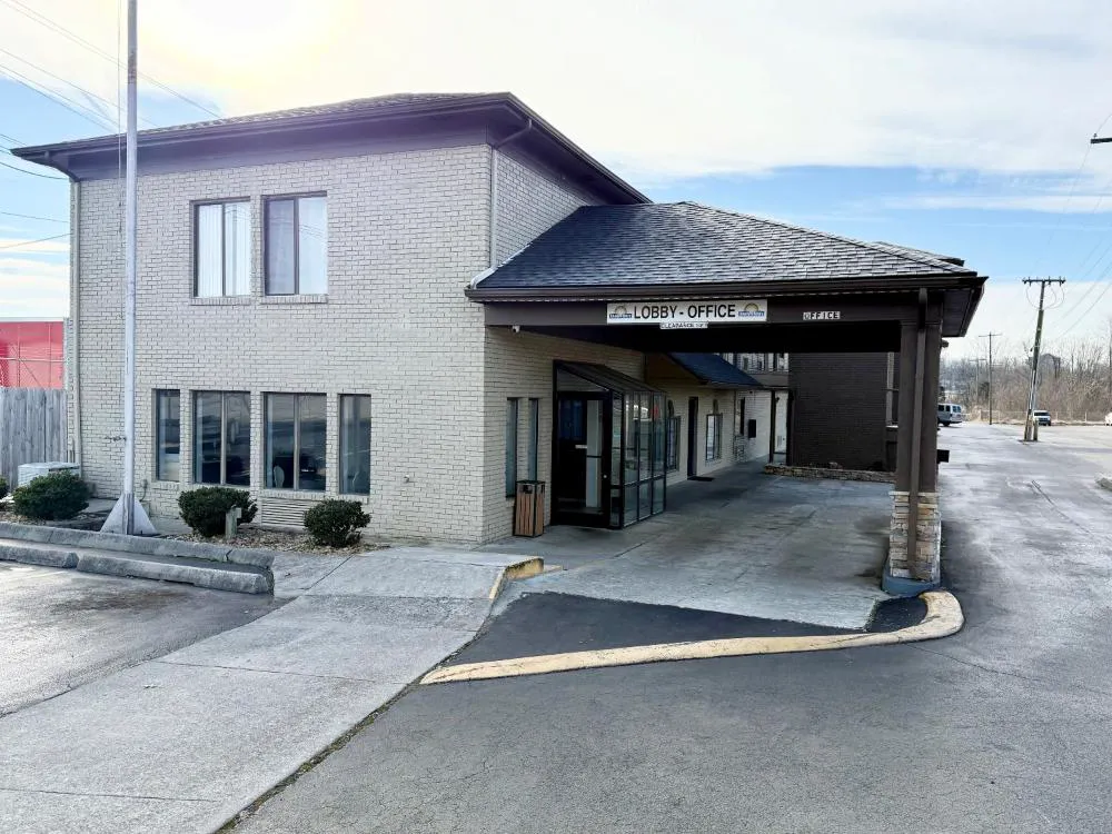 Days Inn by Wyndham Morristown hotel hero