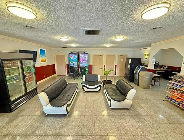 Days Inn by Wyndham Ruther Glen Kings Dominion Area hotel detail image 1