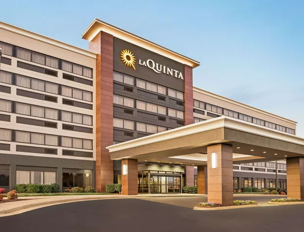 La Quinta Inn & Suites by Wyndham Richmond-Midlothian hotel detail image 1