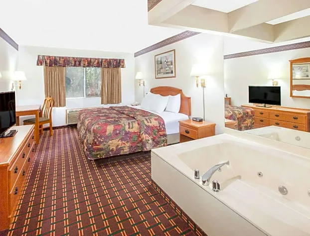 Days Inn by Wyndham Sault Ste Marie MI hotel detail image 2